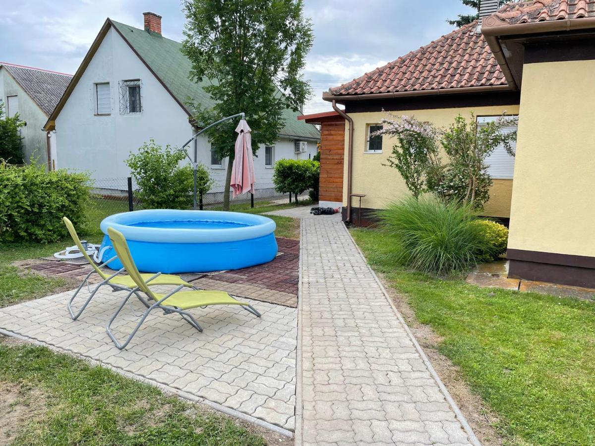 Agnes Nyaralohaz Villa Balatonmariafurdo Exterior photo